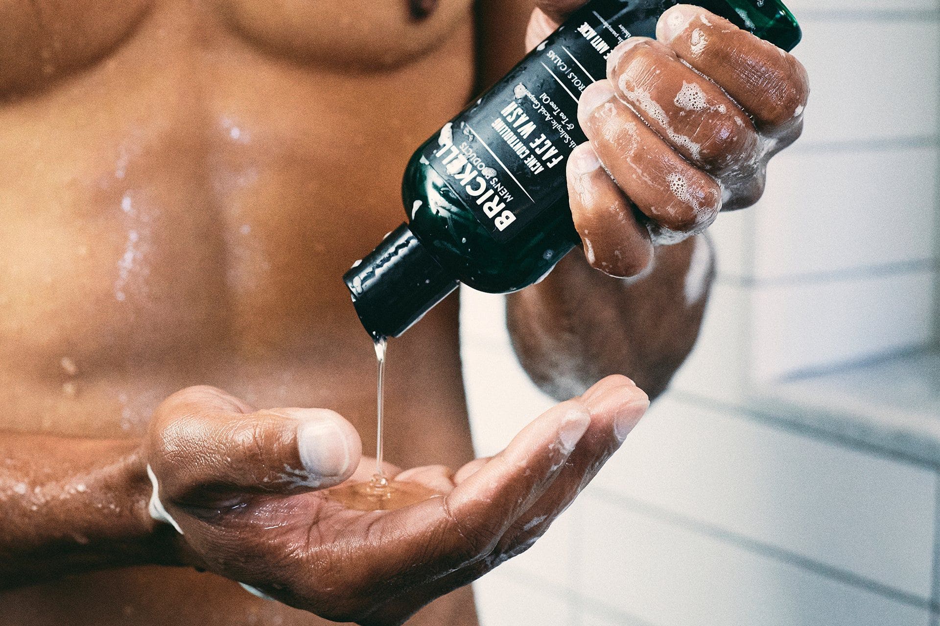 Acne Controlling Face Wash for Men - Image 3