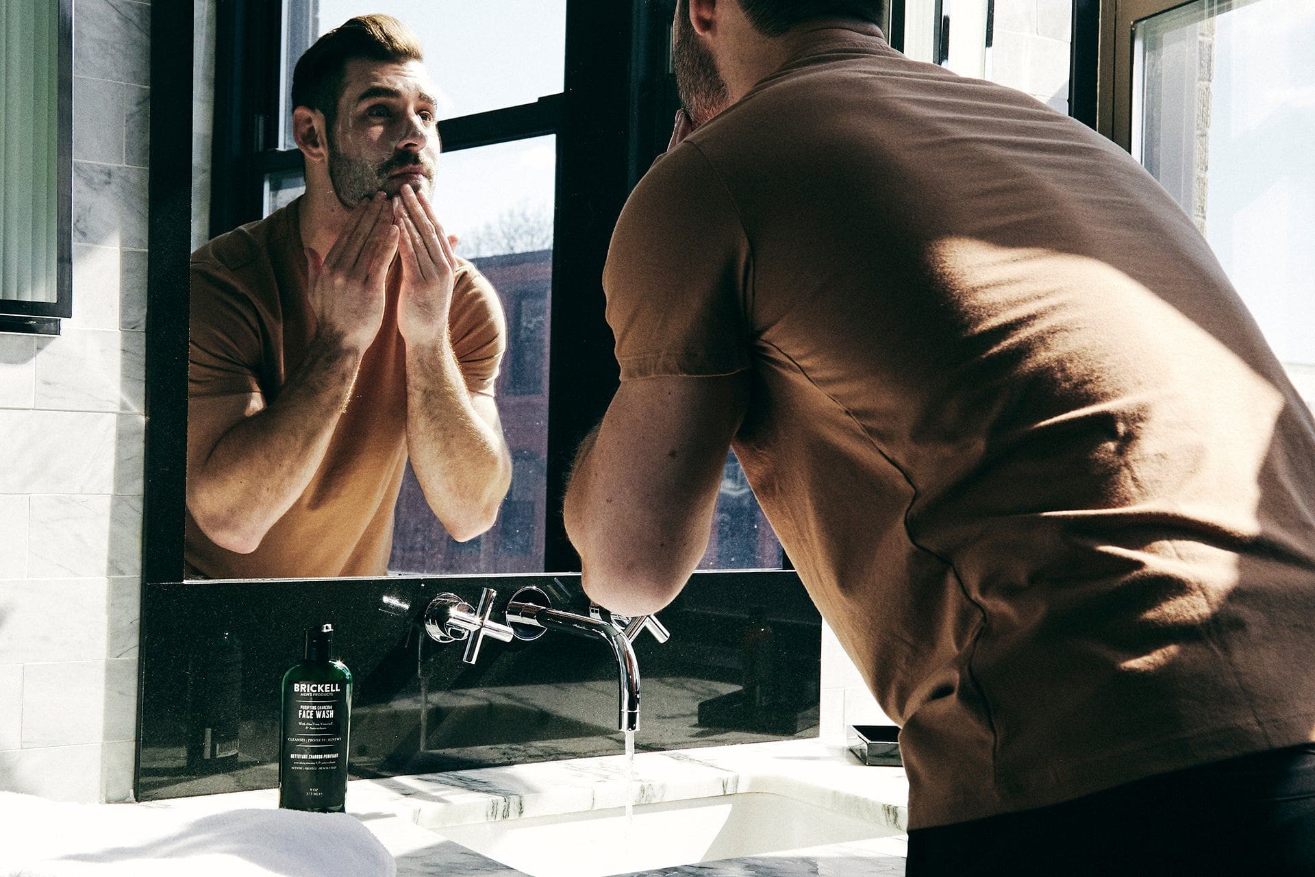 Purifying Charcoal Face Wash for Men - Image 2